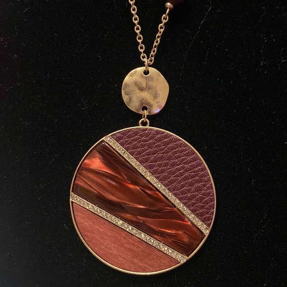 SIMPLY NOELLE Necklace - Picture 2 of 7